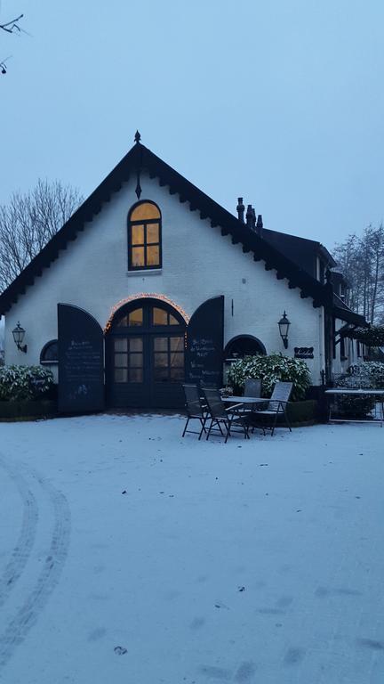 ニーウフェーン Bed En Brood De Veenhoeve Bed & Breakfast エクステリア 写真